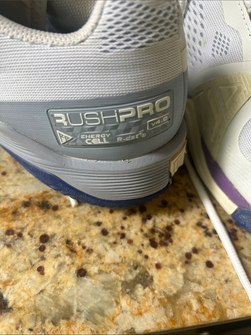 Wilson Women’s  White  Tennis 🎾 Shoes - Picture 4 of 8